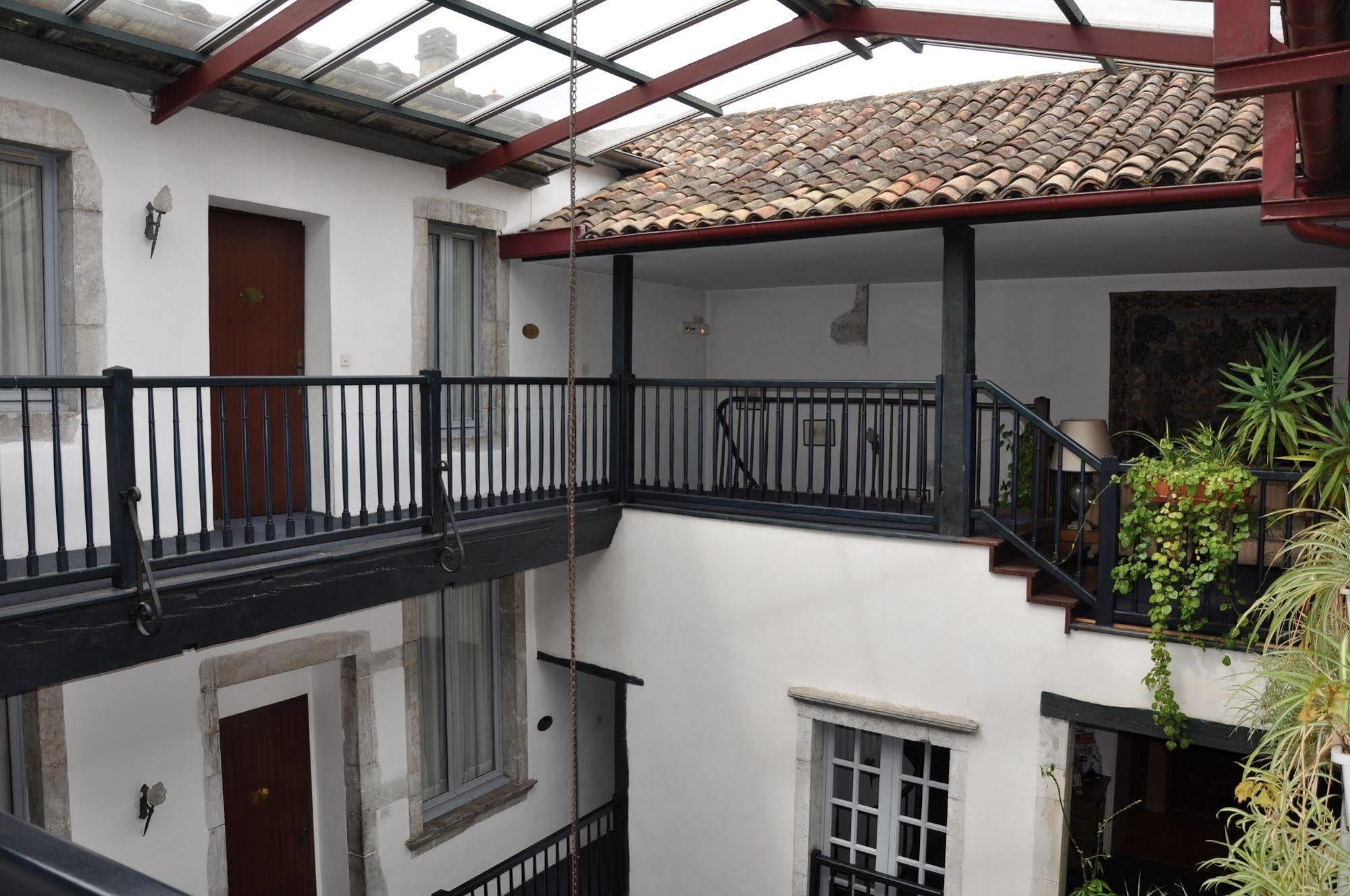 The Originals City, Hotel La Reine Jeanne, Orthez Exteriér fotografie