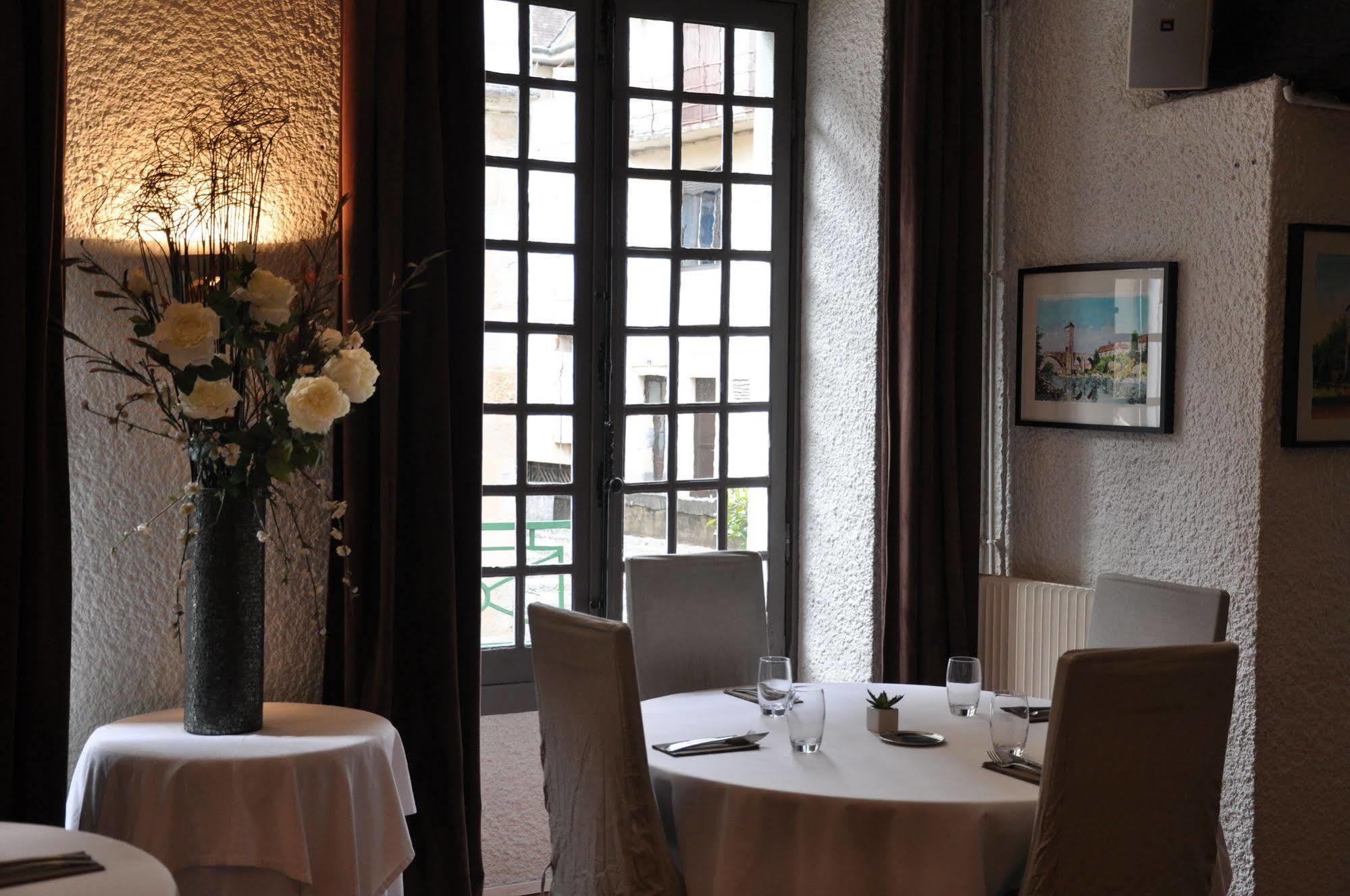 The Originals City, Hotel La Reine Jeanne, Orthez Exteriér fotografie