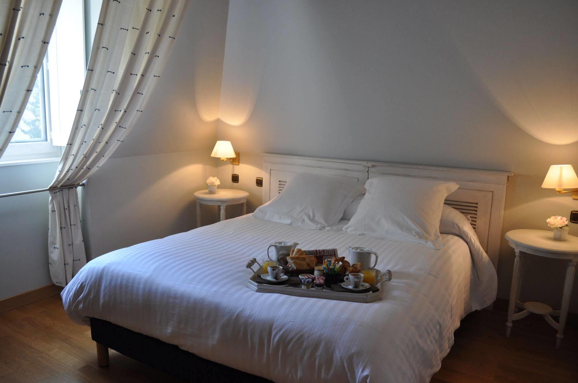 The Originals City, Hotel La Reine Jeanne, Orthez Exteriér fotografie