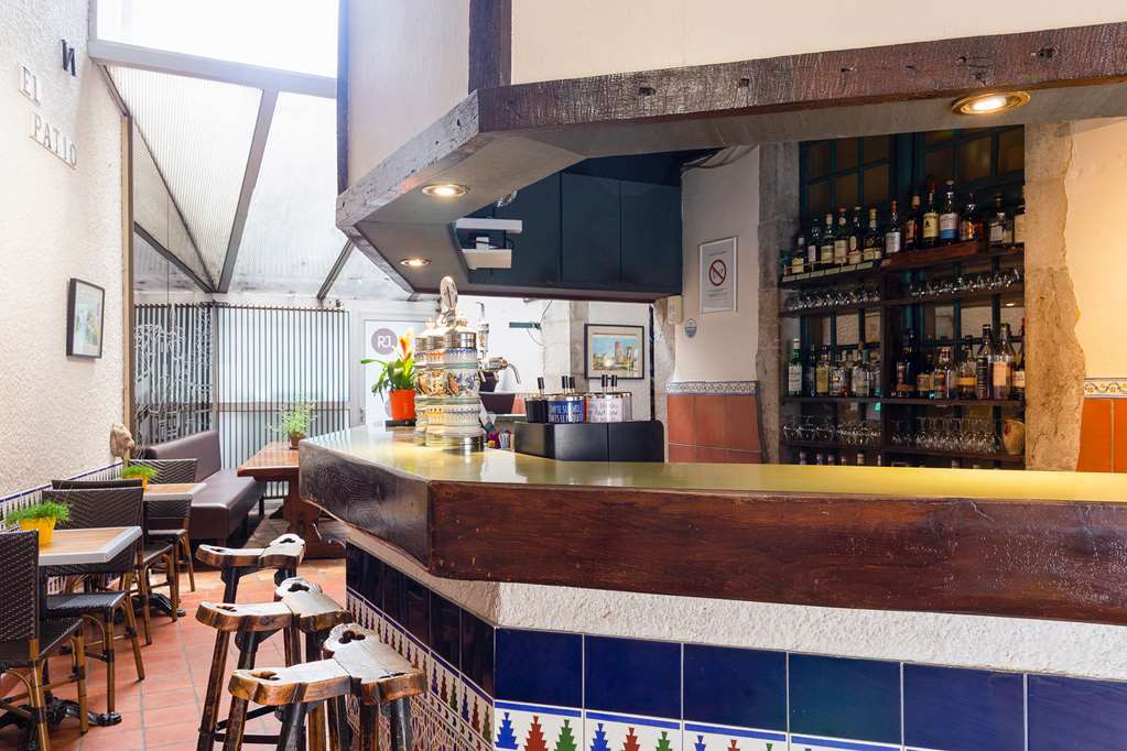 The Originals City, Hotel La Reine Jeanne, Orthez Restaurace fotografie
